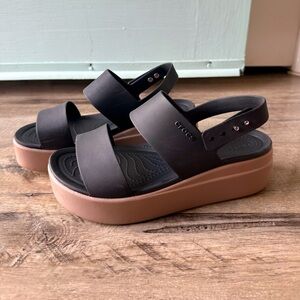 Crocs Brooklyn Wedges